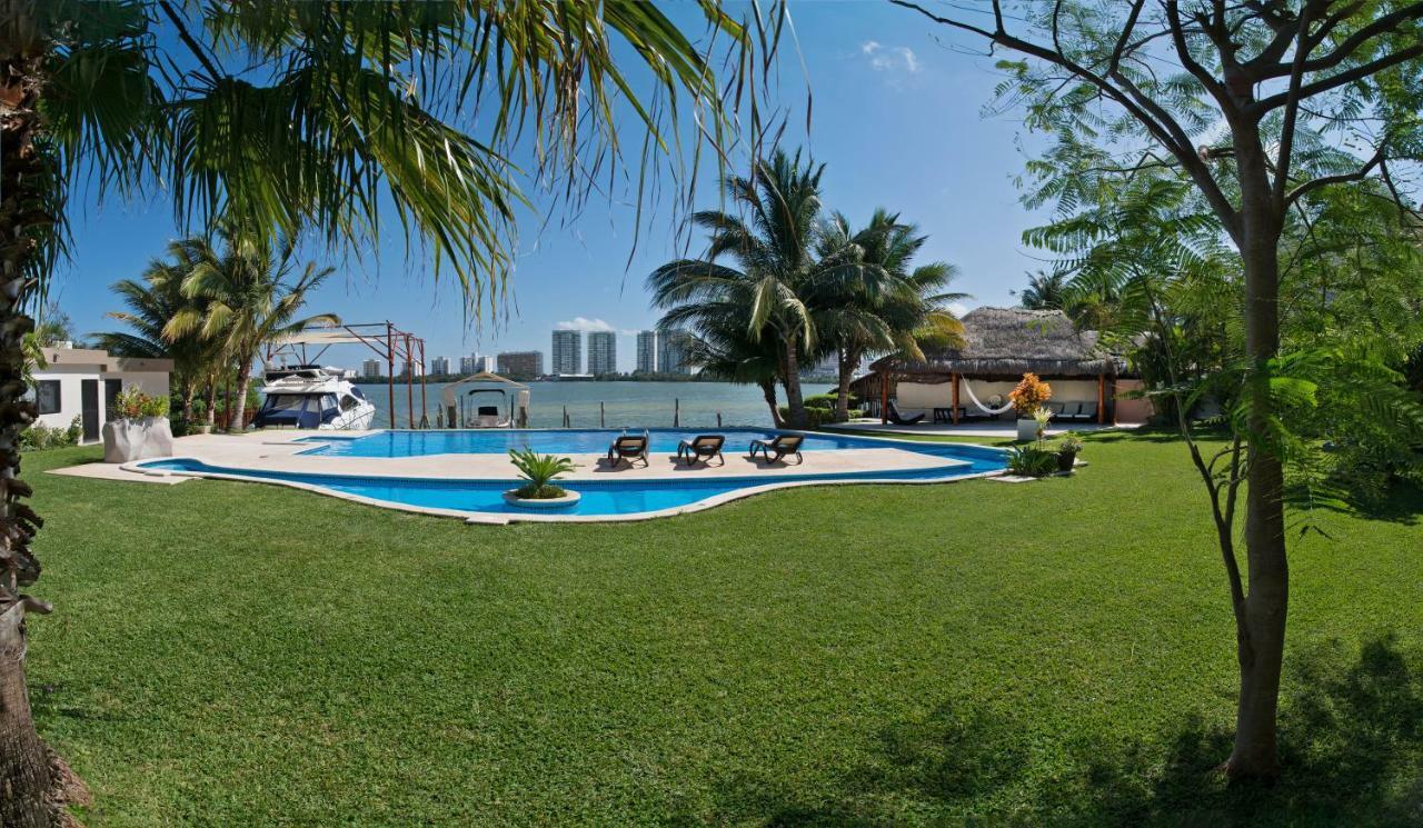 Azucena Luxury Zone Apartment *